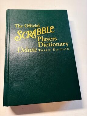 The Official Scrabble Players Dictionary Deluxe merriam webster green hardback